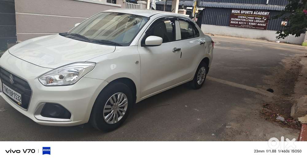 Maruti Suzuki Swift Dzire Lxi Option, 2022, Petrol