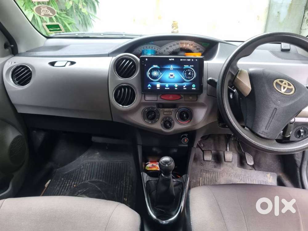 Toyota Etios V White Single Owner