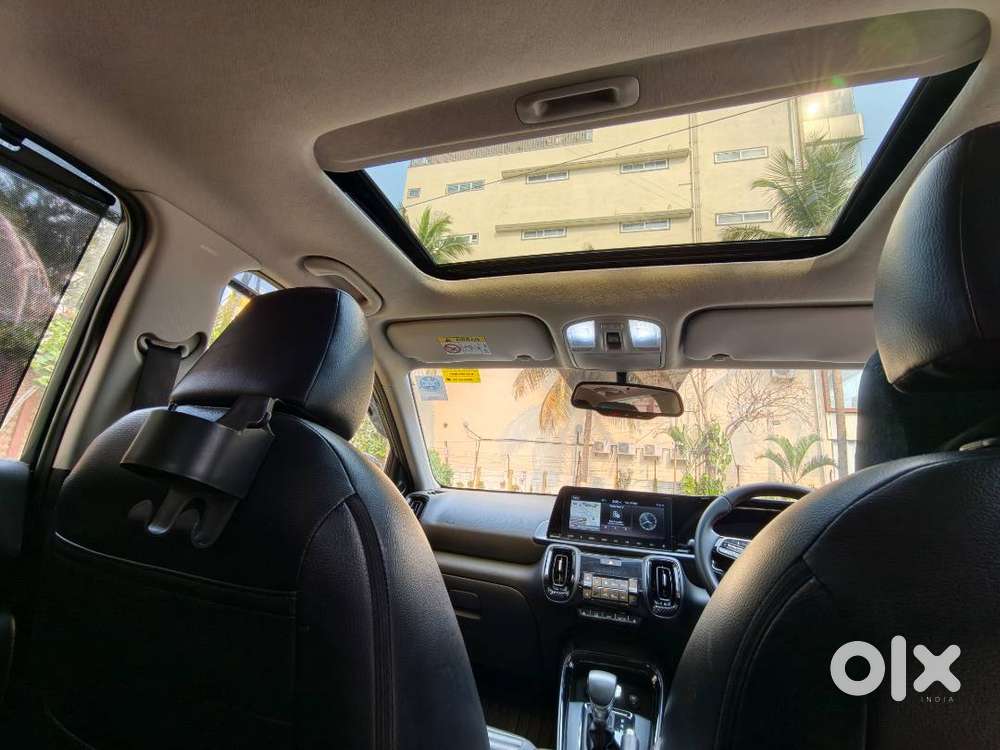 Kia Sonet 2023 Diesel Gravity Grey Well Maintained