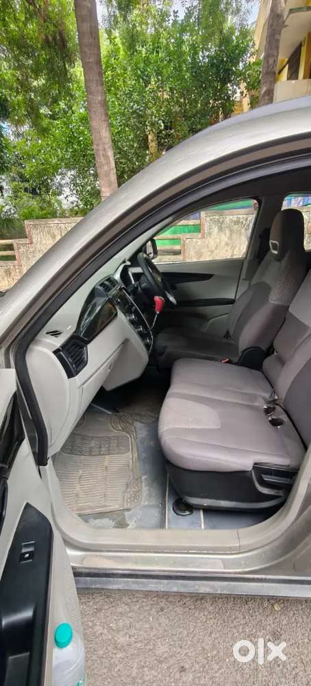 Mahindra Kuv100 Nxt (2016 Model) 3rd Owner