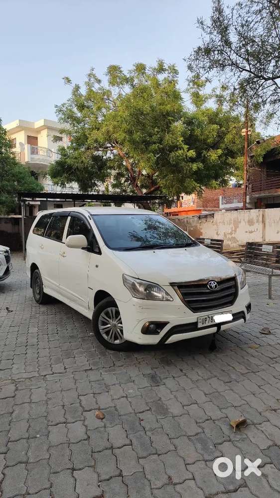 Innova Car Diesel In Good Condition
