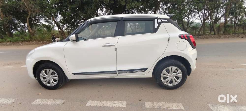 Maruti Suzuki Swift 1.2 Vxi (o), 2021, Petrol