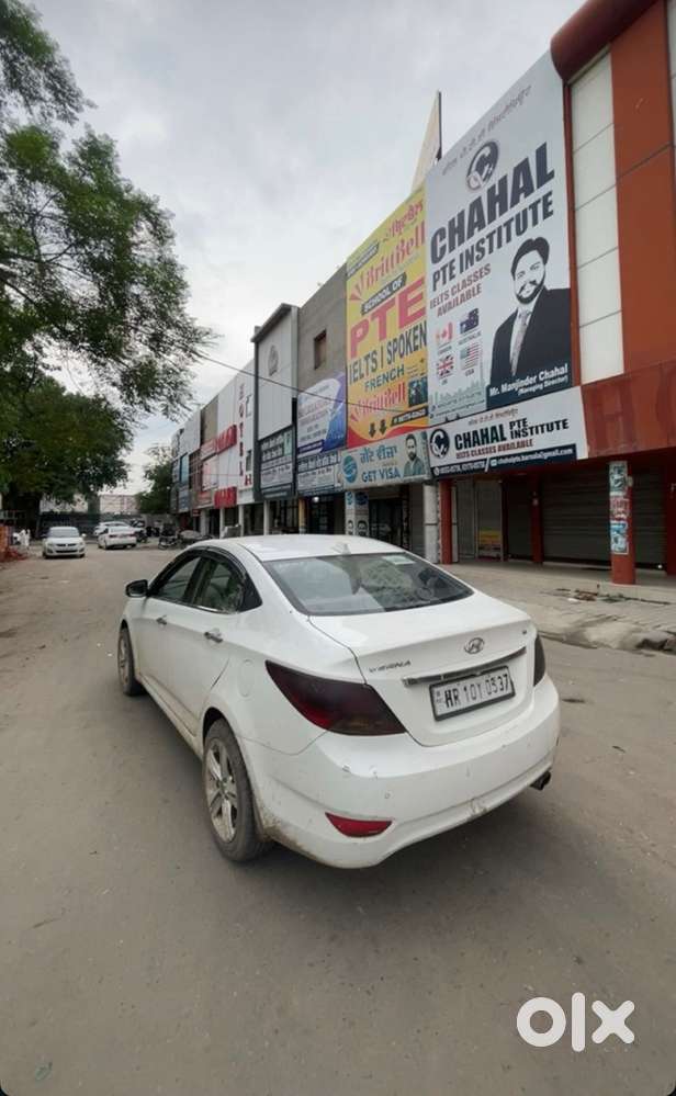 Hyundai New Verna 2015 Diesel 140000 Km Driven