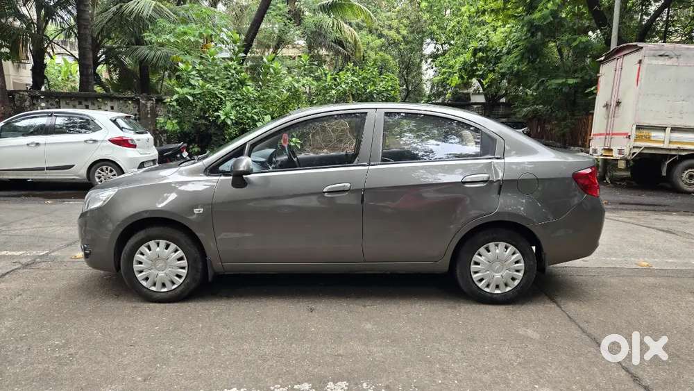 100% Original Paint/5500 Genuine Km