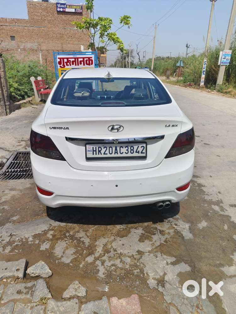 Hyundai Fluidic Verna 2014 Diesel Manual