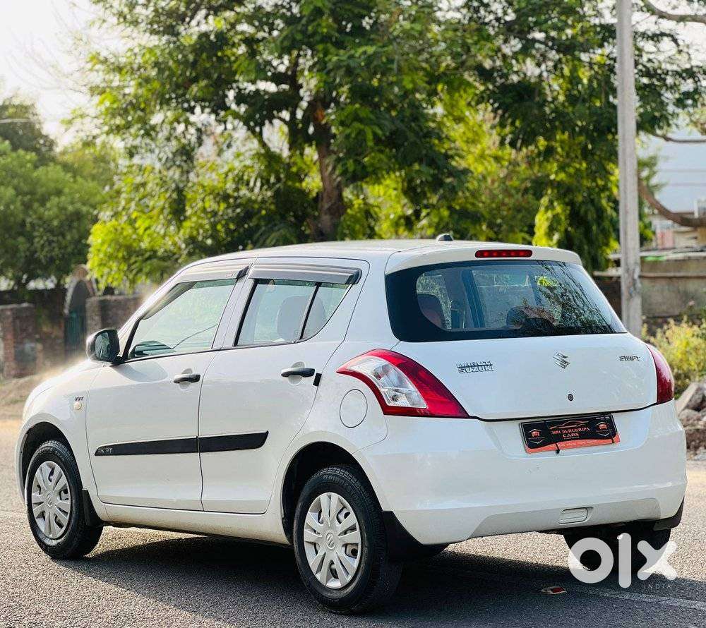 Maruti Suzuki Swift Lxi Optional-o, 2017, Petrol