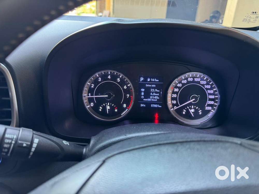 Hyundai Venue 2019 Petrol Well Maintained, Under Extended Warranty