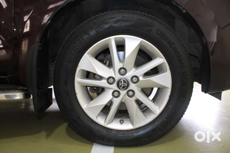 Toyota Innova Crysta 2.4 V, 2016, Diesel