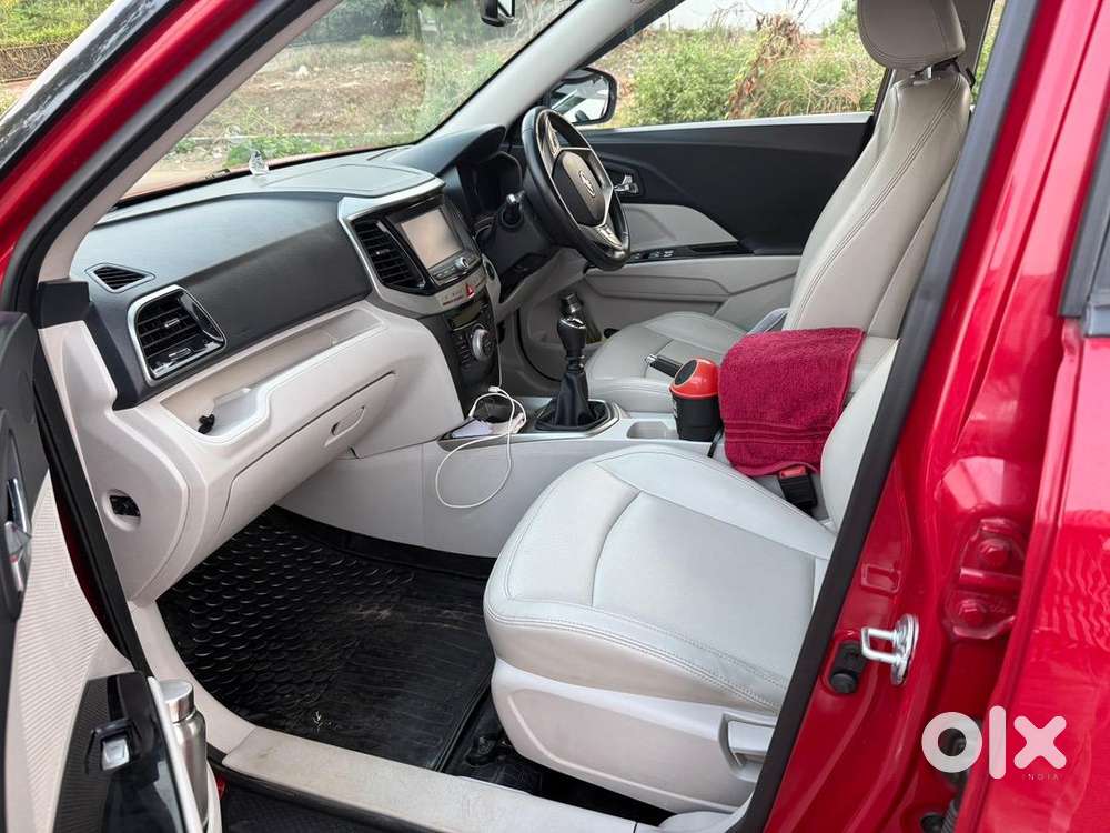 Mahindra Xuv300 W8(o) 2019 Petrol, Full Showroom History, 63k Driven