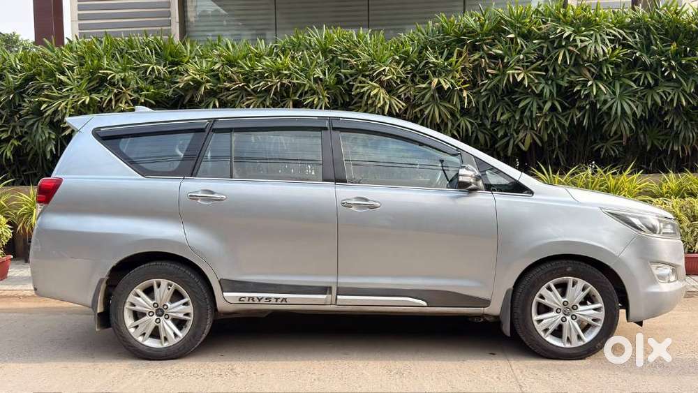 Toyota Innova Crysta 2.8z Automatic, 2017, Diesel