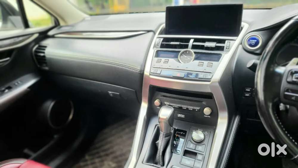 Lexus Nx, 2018, Petrol