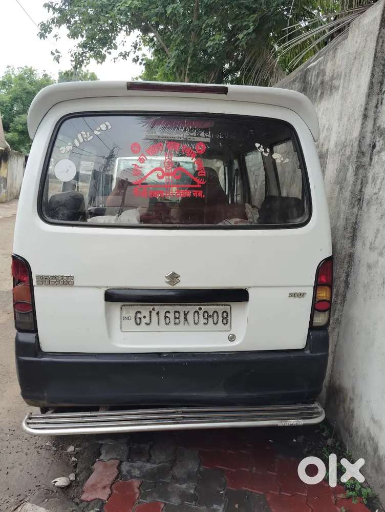 Maruti Suzuki Eeco 7 Seater S White 2015  Petrol + Cng