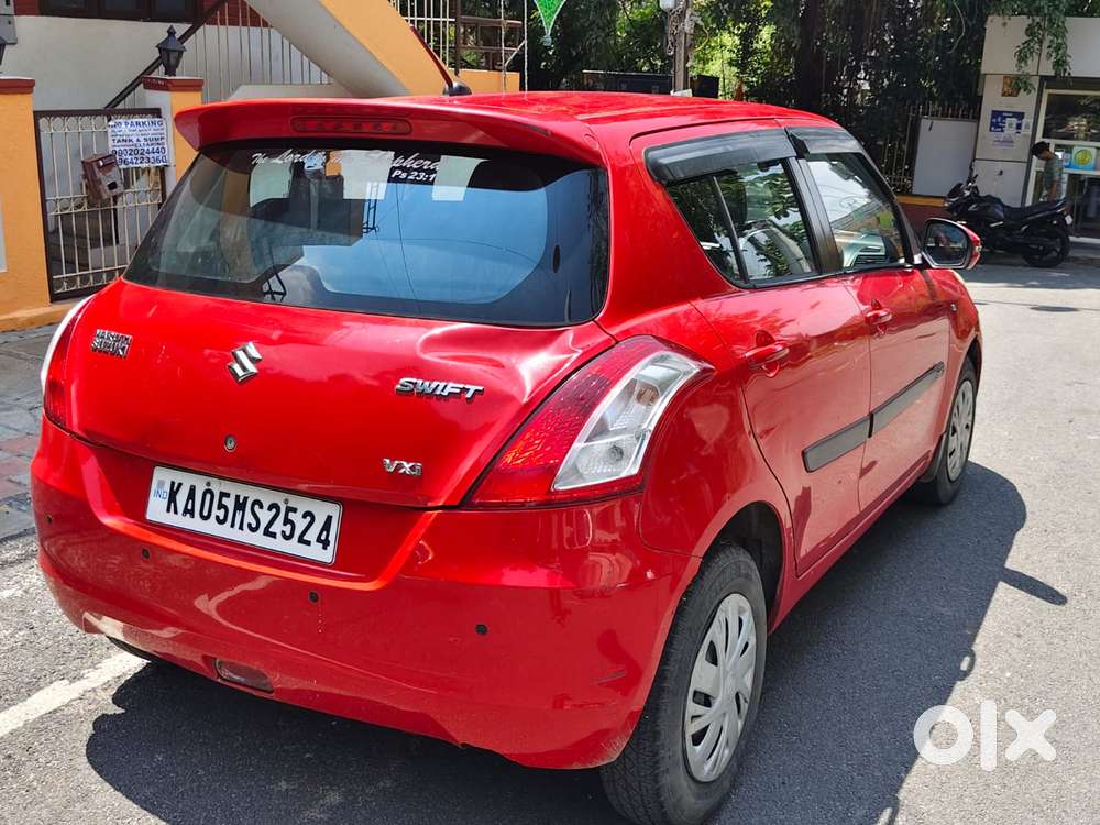 Maruti Suzuki Swift Vxi + Manual, 2015, Petrol