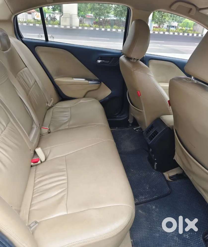Honda City 1.5 V 4th Gen I-vtec Mt, 2016, Petrol