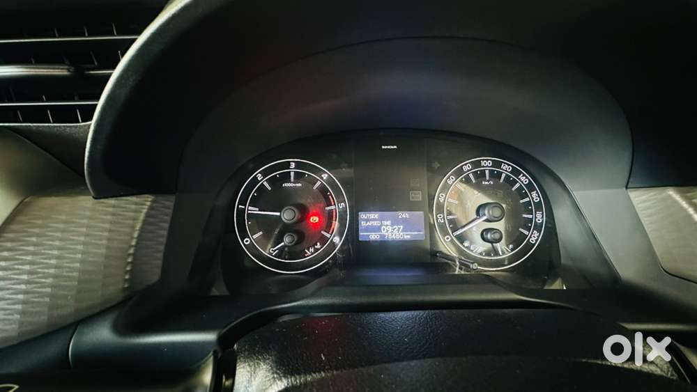 Toyota Innova Crysta 2018 Diesel Well Maintained