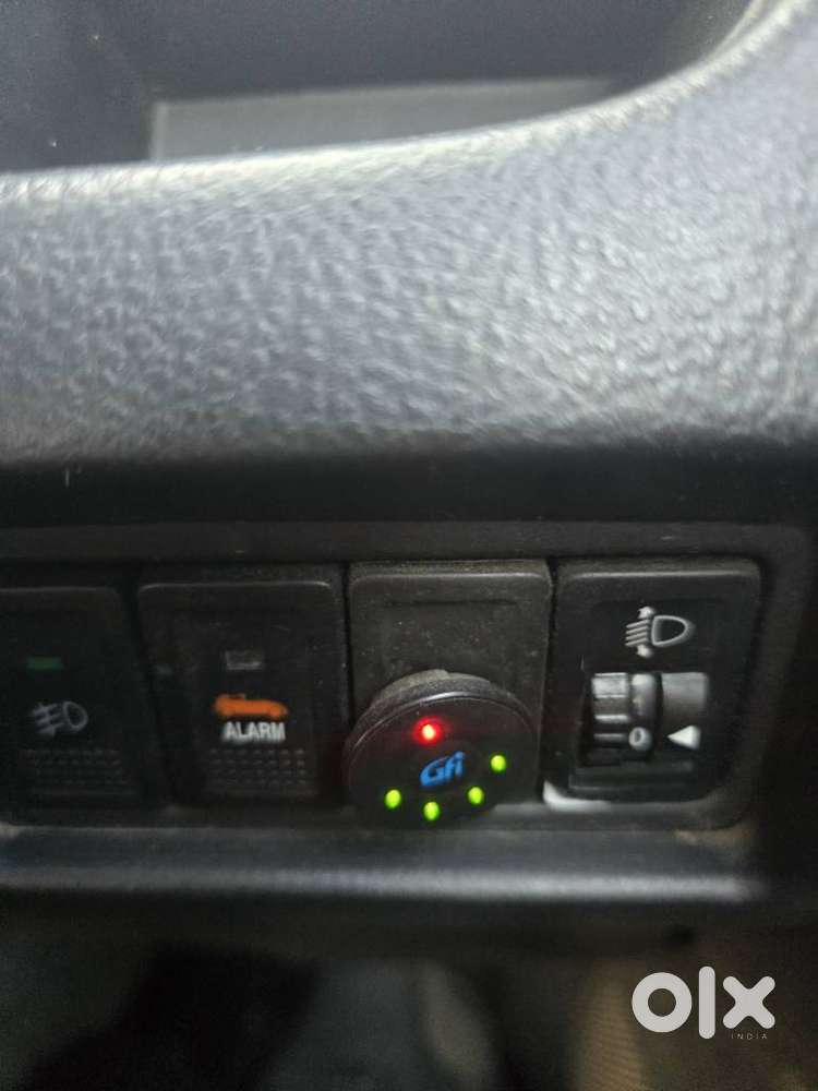 Maruti Suzuki Swift 1.2 Lxi (o), 2017, Cng & Hybrids