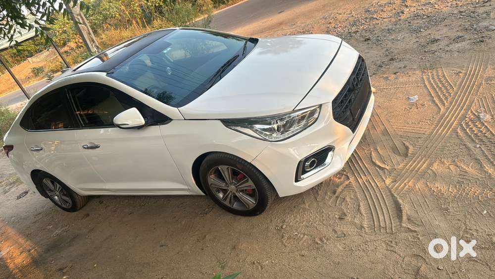 Hyundai Fluidic Verna
