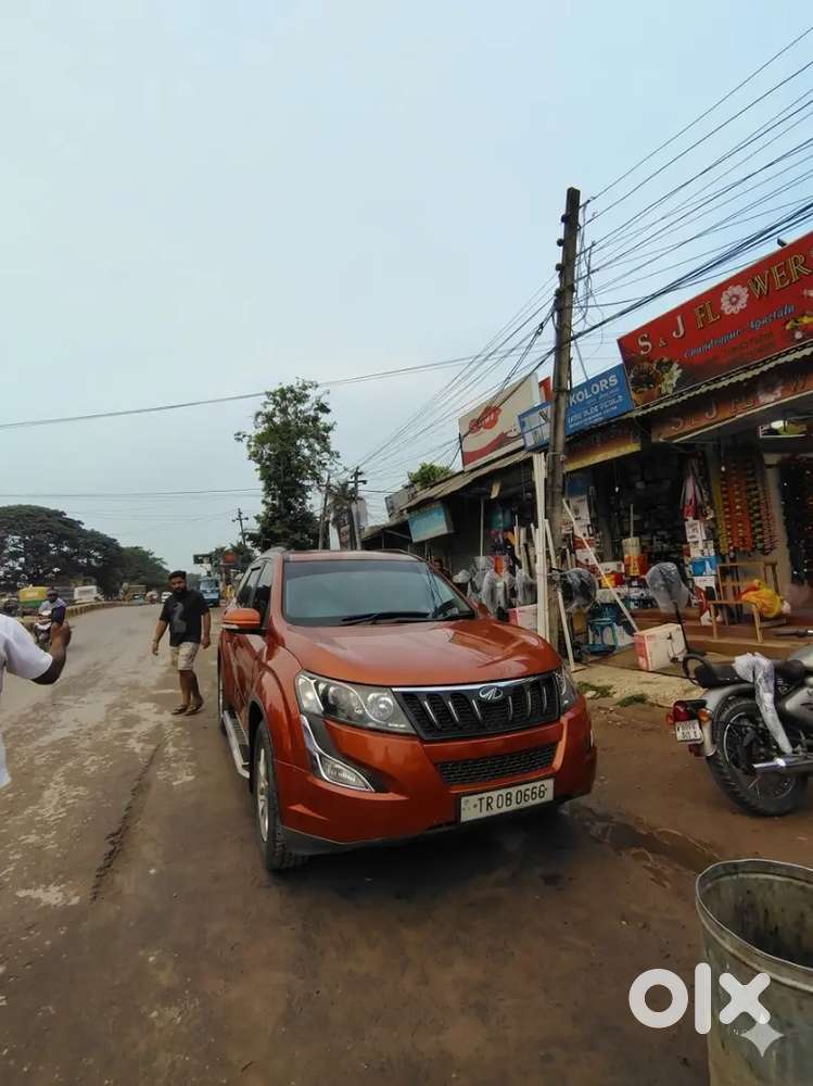 Mahindra Xuv500 2016 Diesel 880000 Km Driven