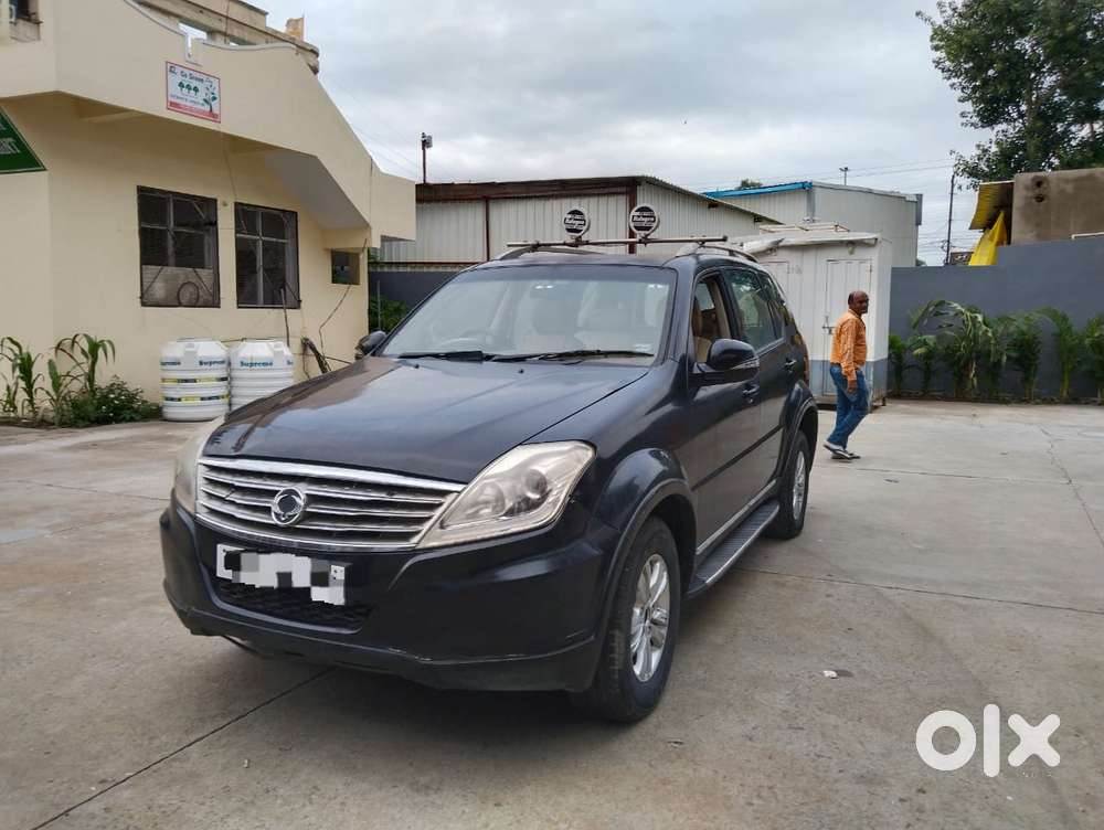 Mahindra Rexton, 2015, Diesel