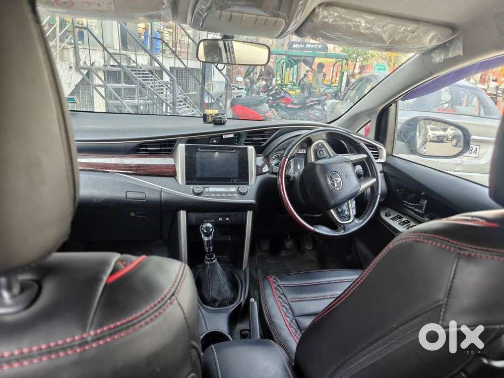 Toyota Innova Crysta 2.4 V, 2017, Diesel