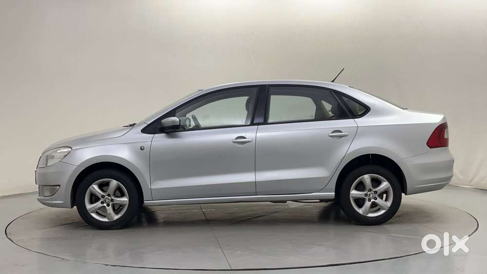 Skoda Rapid Ambition 1.6 Tdi Cr Manual Plus, 2014, Diesel