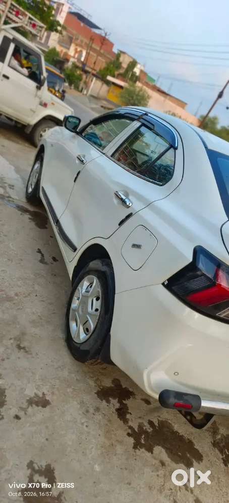 Maruti Suzuki Dzire Lxi 2025