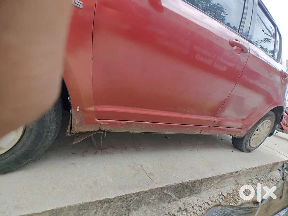 Volkswagen Vento Diesel 2011 Model And Swift 2007 Are For Sale