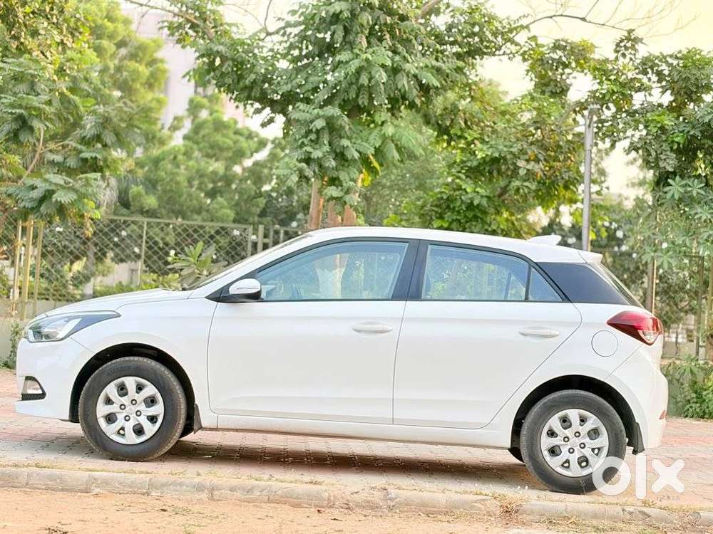 Hyundai I20 Petrol Spotz, 2017, Petrol
