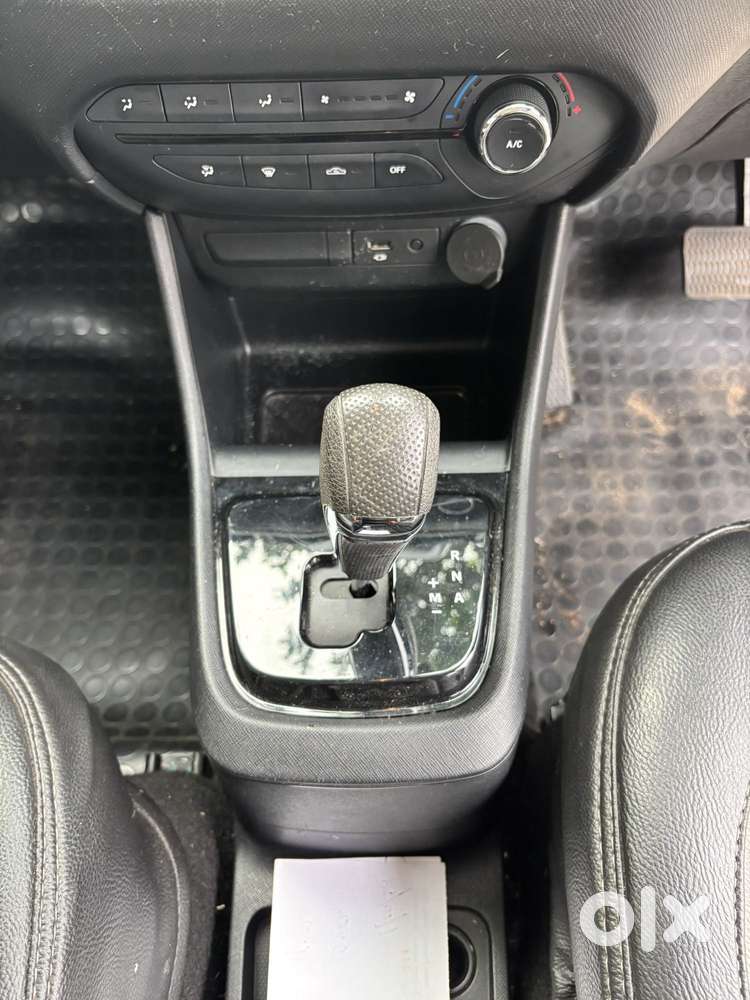 Tata Punch 1.2 Revotron Creative Amt Dual Tone, 2021, Petrol
