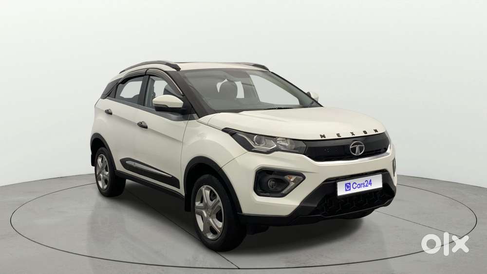 Tata Nexon 1.5 Revotorq Xma Amt (s), 2022, Petrol