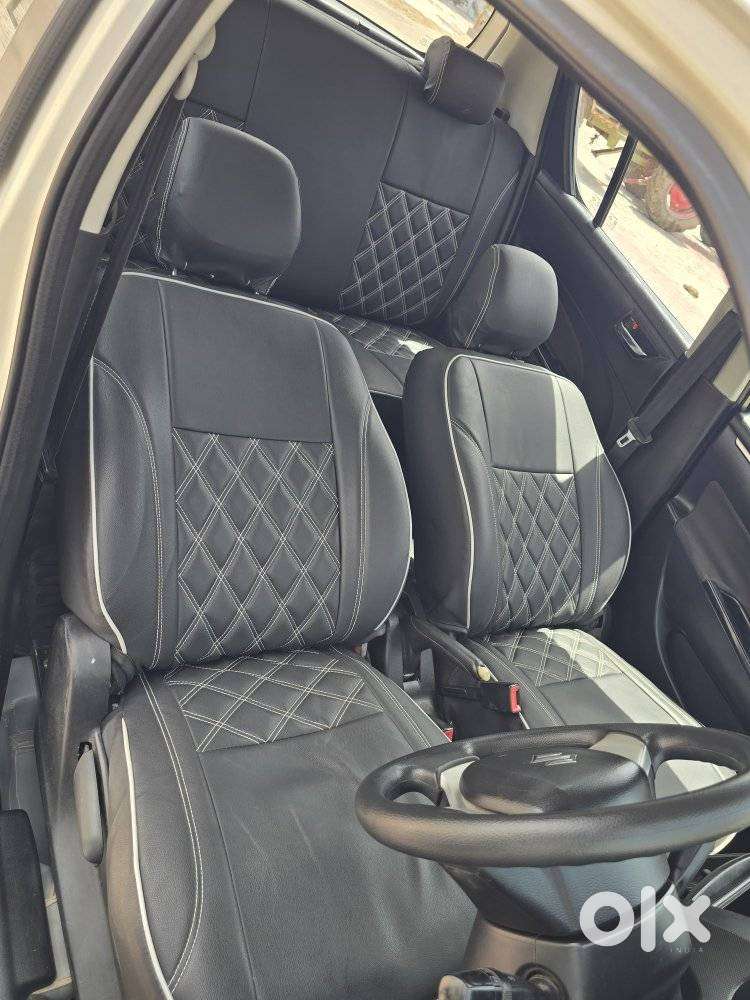 Maruti Suzuki Swift Vxi 1.2 Abs Bs-iv, 2013, Petrol