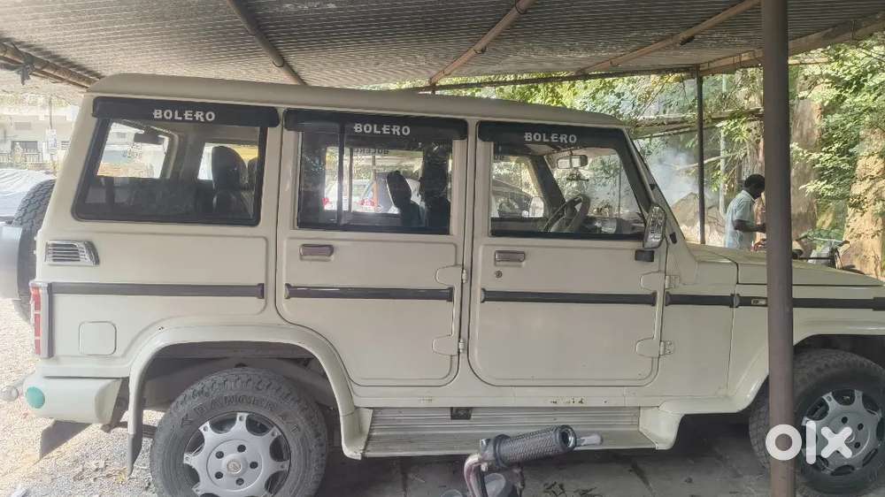 Mahindra Bolero Slx 2013