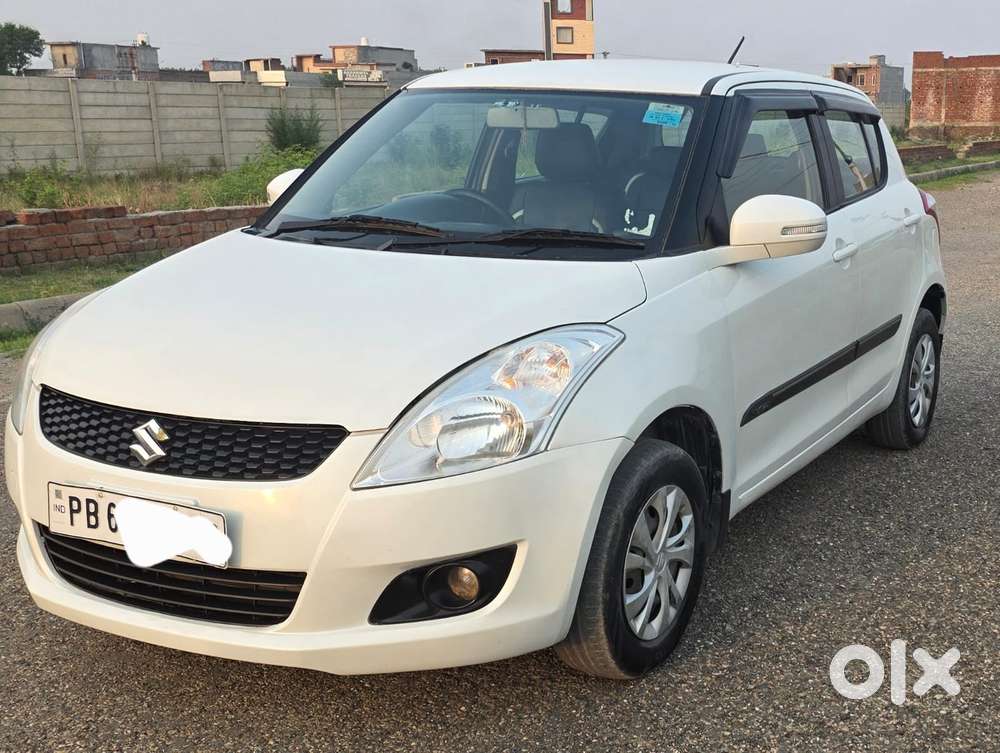 Maruti Suzuki Swift 2011-2014 Vxi, 2013, Petrol
