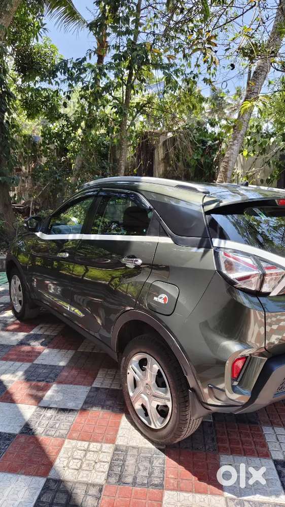 Tata Nexon 2021petrol Well Maintained.only Company Serviced Negotiable