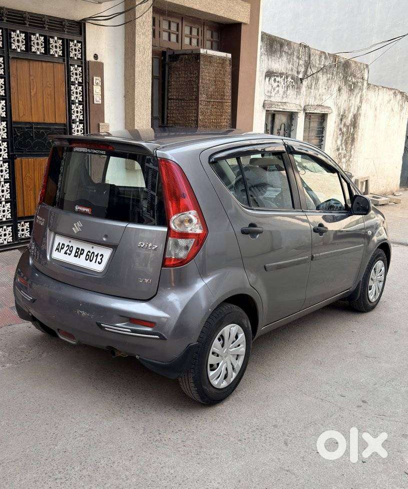 Maruti Suzuki Ritz Genus Vxi, 2012, Petrol