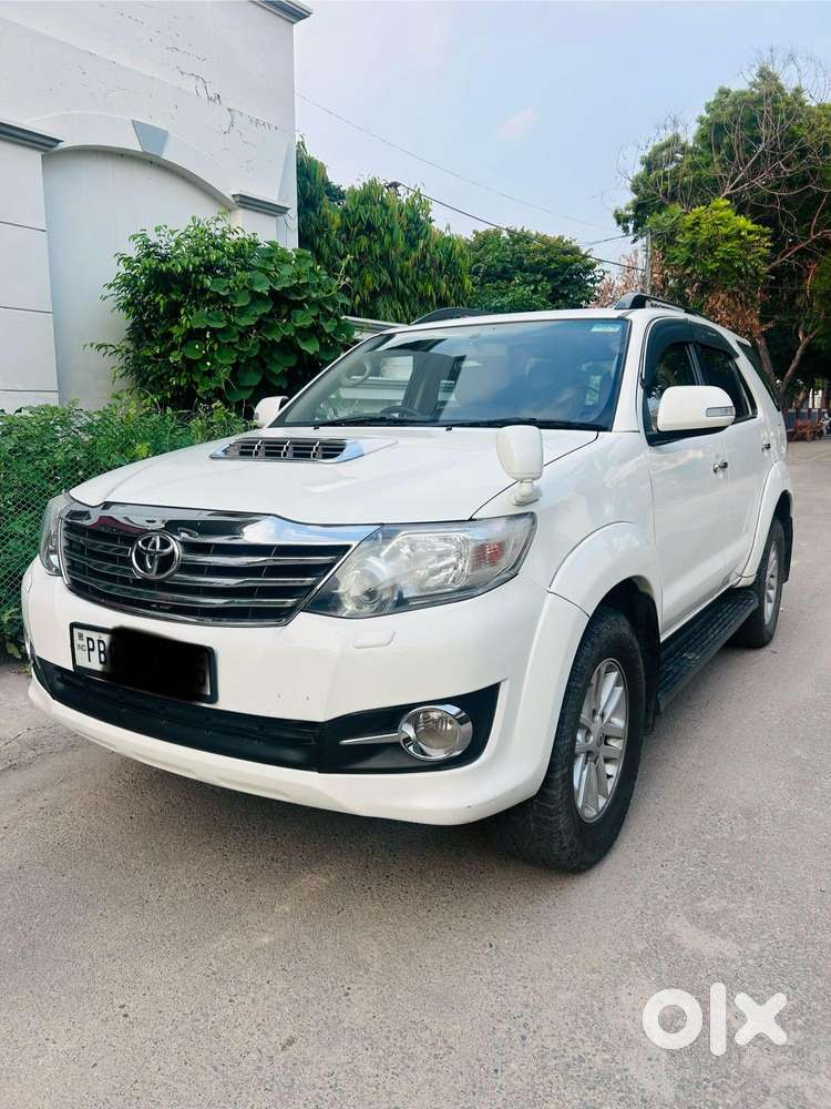 Toyota Fortuner 2011-2016 4x2 At, 2013, Diesel