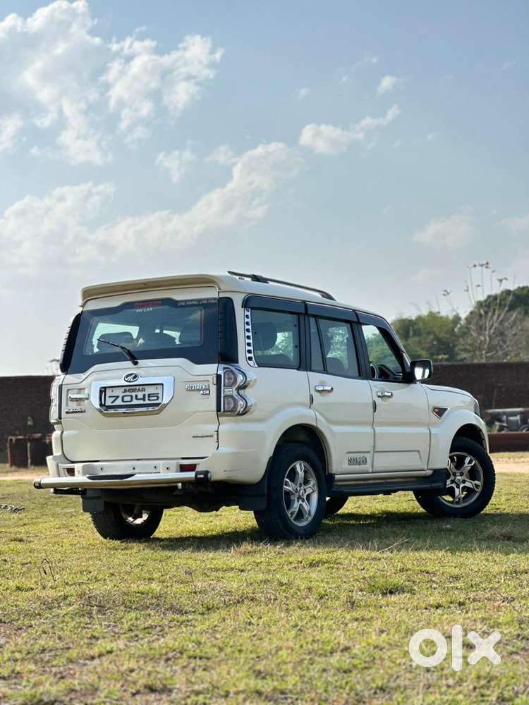 Mahindra Scorpio S10, 2017, Diesel