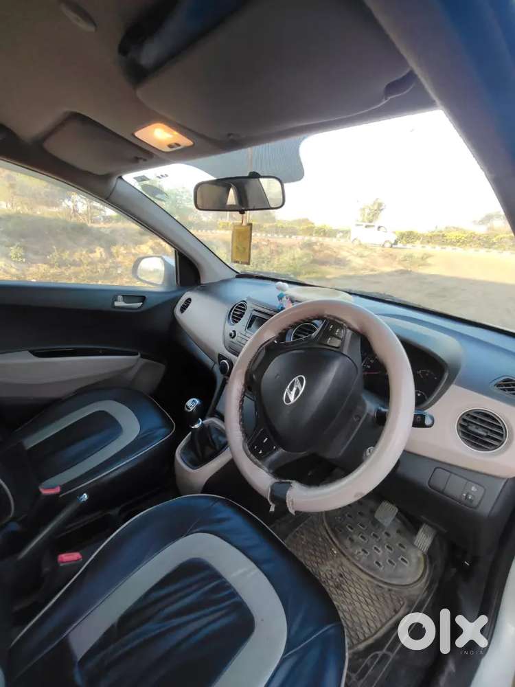 Hyundai Xcent 2015 Km Driven