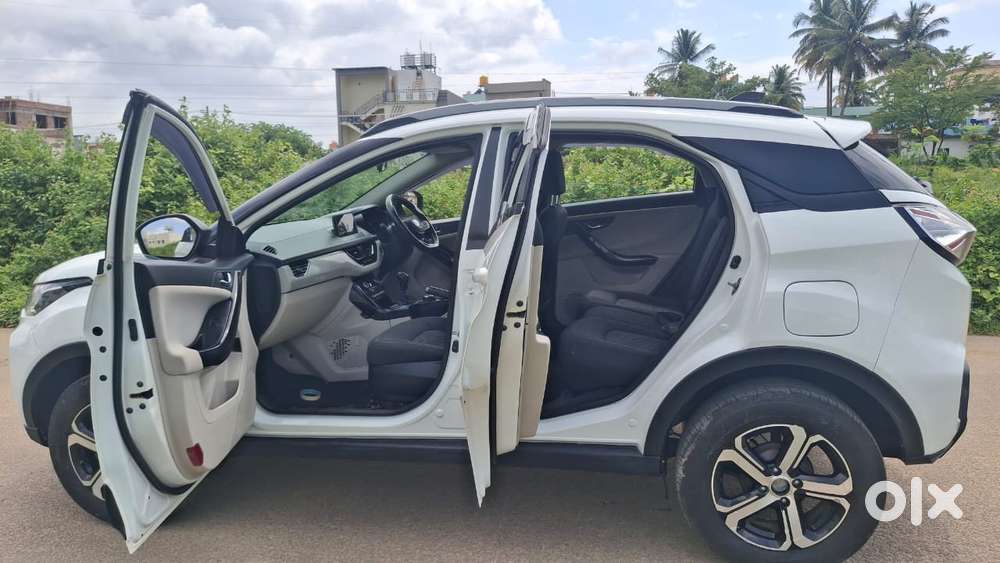 Tata Nexon 1.2 Revotron Xz Plus (s), 2023, Petrol