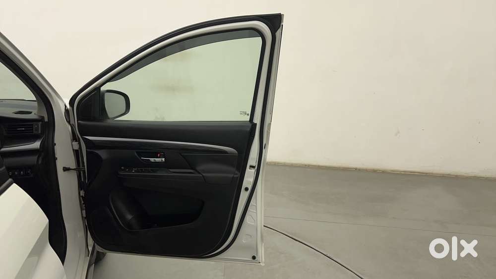 Maruti Suzuki Xl6 1.5 Alpha At, 2022, Petrol