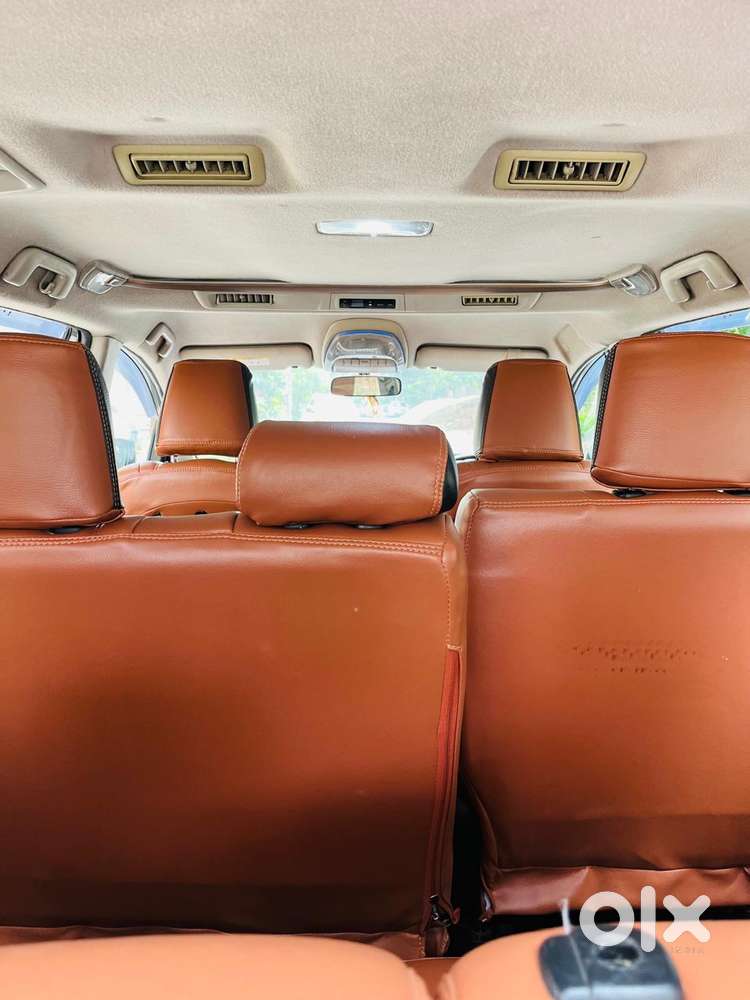 Toyota Innova Crysta 2.4 V 8 Str, 2017, Diesel