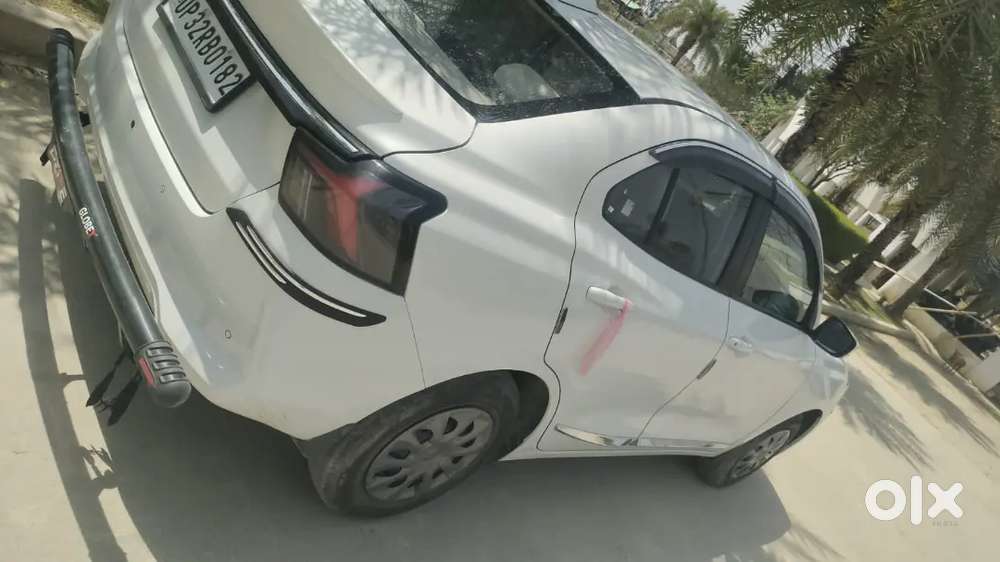 Maruti Suzuki Dzire 17 Petrol