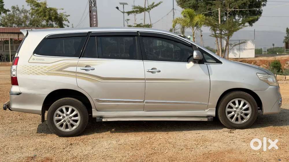 Toyota Innova 2014 Diesel Well Maintained