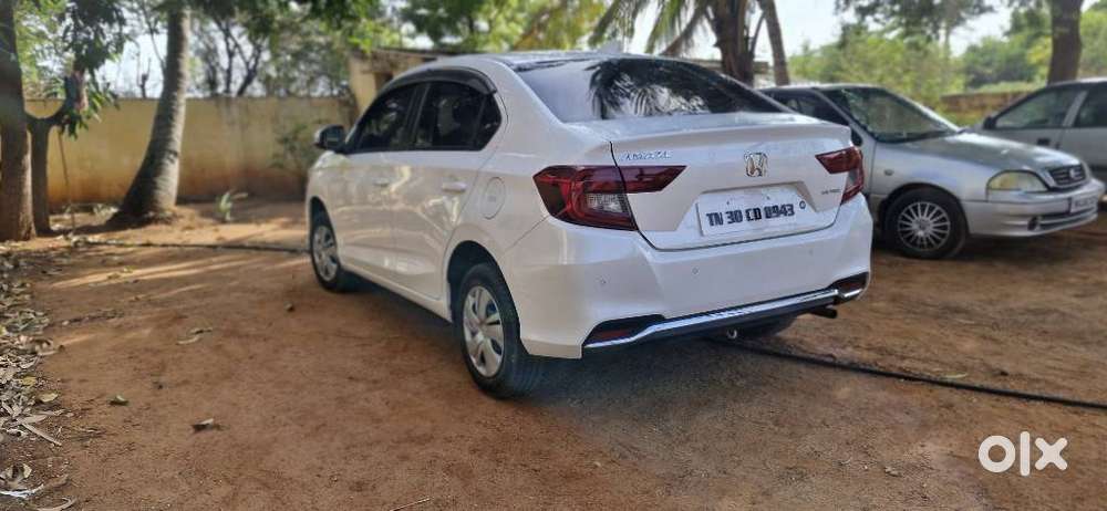 Honda Amaze, 2023, Petrol