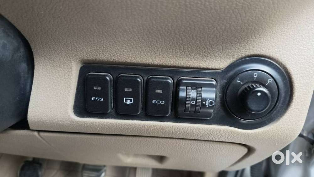 Mahindra Tuv 300 Mhawk100 T8, 2015, Diesel