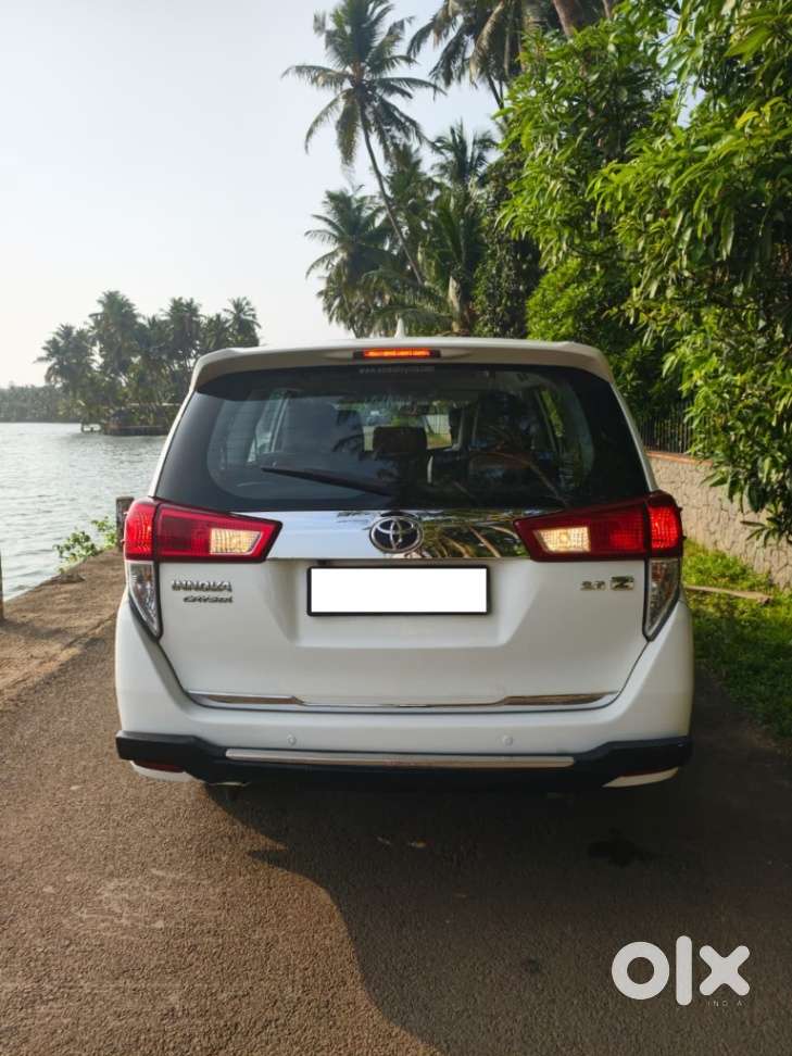 Toyota Innova Crysta 2.8 Gx At, 2016, Diesel