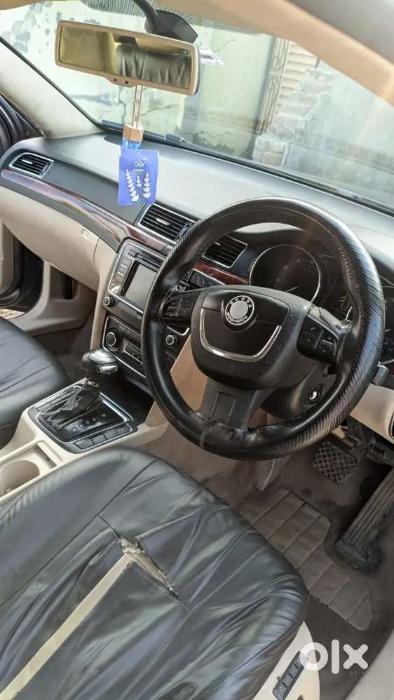 Skoda Superb 2011 Petrol, 3rd Owner, Excellent Condition