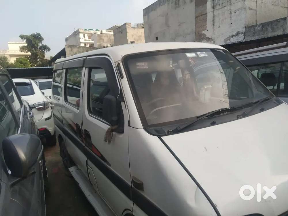 Maruti Suzuki Eeco 2017