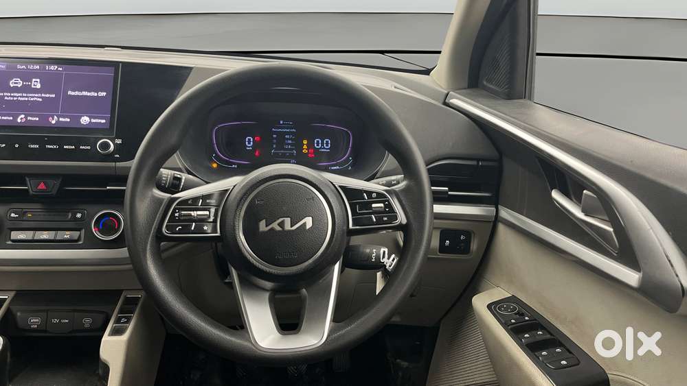 Kia Carens 1.4 Prestige 7 Str, 2022, Petrol