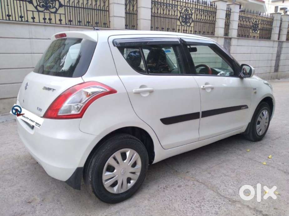 Maruti Suzuki Swift Lxi Option, 2016, Petrol